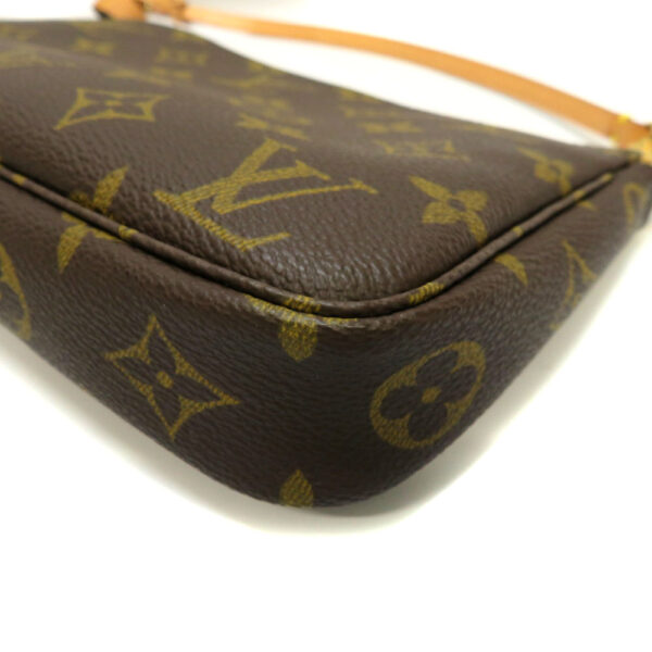 imgrc0083156296 Louis Vuitton Pochette Accessoire Pouch Monogram Canvas Brown