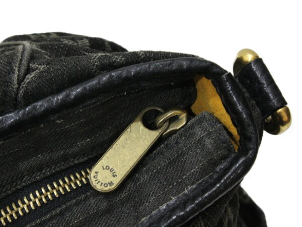 imgrc0083564291 Louis Vuitton Neo Cabby GM Monogram Denim Handbag