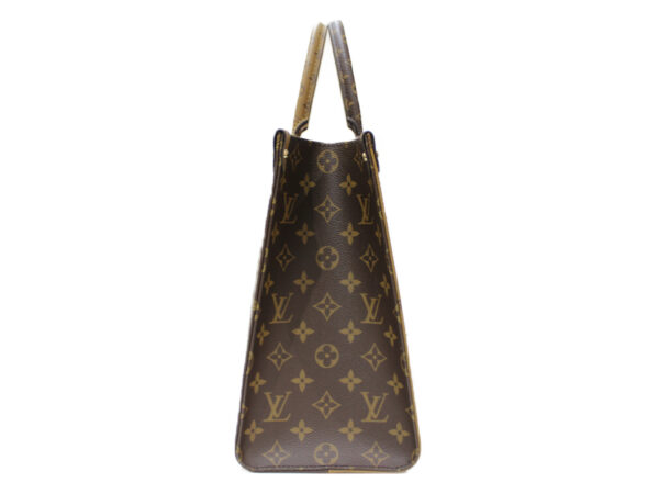 imgrc0083808247 Louis Vuitton On the Go MM Giant Monogram Reverse Tote Bag