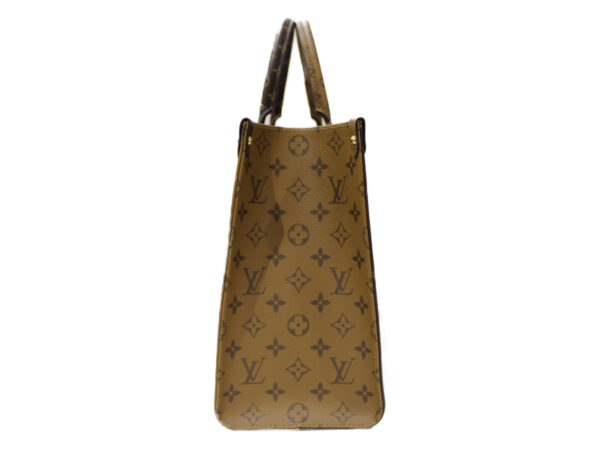 imgrc0083808248 Louis Vuitton On the Go MM Giant Monogram Reverse Tote Bag