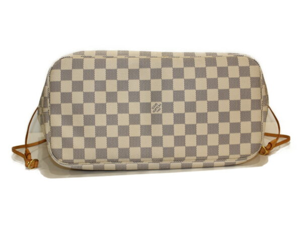 imgrc0083821705 Louis Vuitton Neverfull MM Damier Azur Tote Bag Gray White