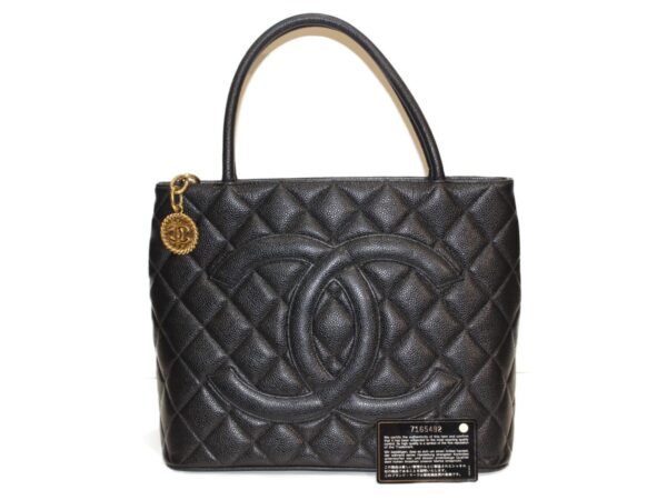 imgrc0083847714 Chanel Reproduction Tote Bag Caviar Skin Black