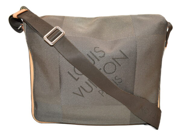 imgrc0084500500 Louis Vuitton Messager NM Shoulder Bag Jean Canvas Khaki