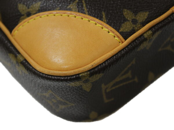 imgrc0084594413 Louis Vuitton Danube Monogram Shoulder Bag