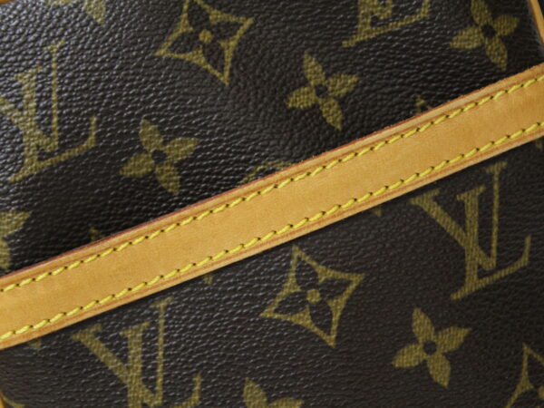 imgrc0084594419 Louis Vuitton Danube Monogram Shoulder Bag