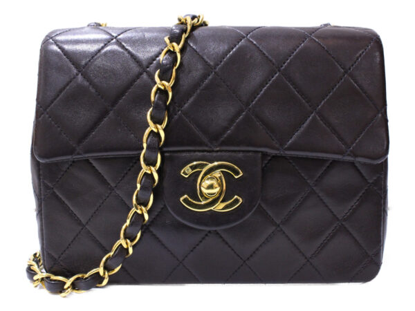 imgrc0084611036 Chanel Mini Matelasse Chain Shoulder Bag Lambskin Black