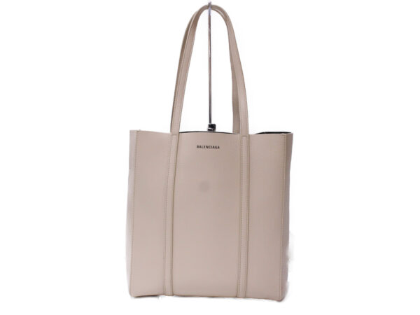 imgrc0084683561 BALENCIAGA Everyday Shoulder Bag