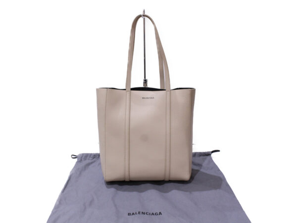 imgrc0084683575 BALENCIAGA Everyday Shoulder Bag