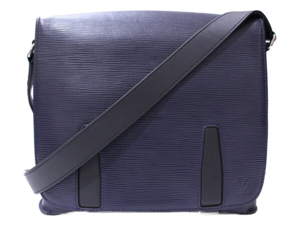 imgrc0084966721 Louis Vuitton Harrington Messenger Bag Epi Leather Navy