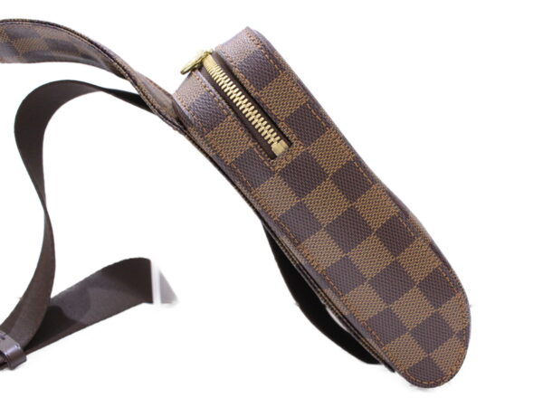 imgrc0085034706 Louis Vuitton Jeronimos Damier Body Bag