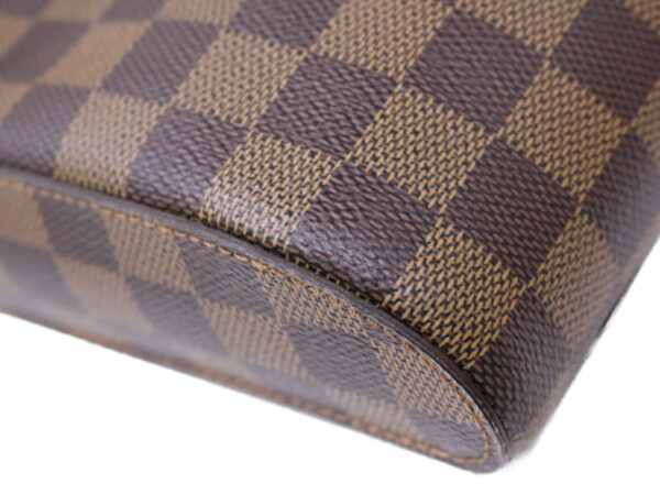 imgrc0085034710 Louis Vuitton Jeronimos Damier Body Bag