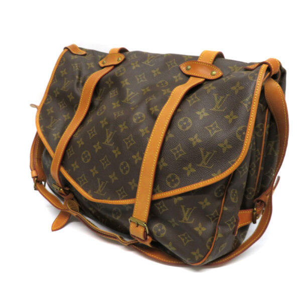 imgrc0085070051 Louis Vuitton Saumur 43 Crossbody Bag Monogram Canvas Brown