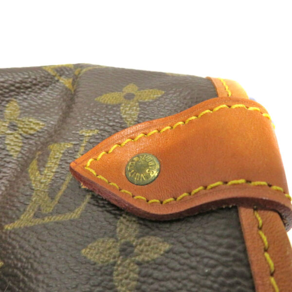 imgrc0085070070 Louis Vuitton Saumur 43 Crossbody Bag Monogram Canvas Brown