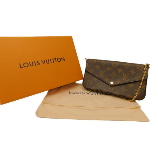 imgrc0085160376 Louis Vuitton Pochette Felicie Monogram Canvas Shoulder Bag