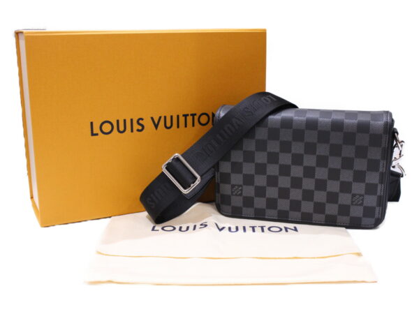 imgrc0085160968 Louis Vuitton Studio Messenger Damier Infini Shoulder Bag Black