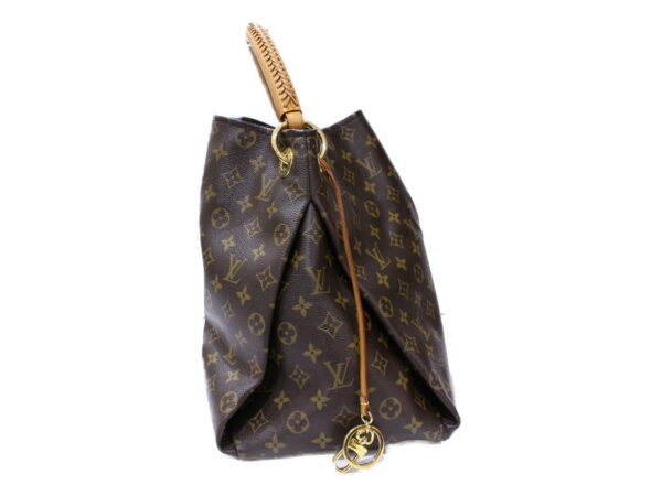 imgrc0085182770 Louis Vuitton Artsy MM Monogram Shoulder Bag