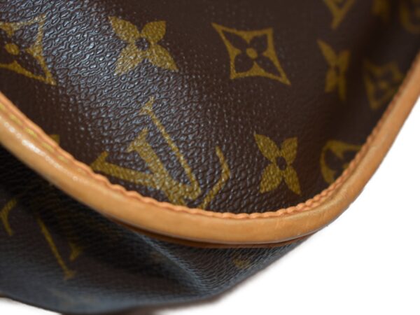 imgrc0085365178 Louis Vuitton Menilmontant PM Shoulder Bag Monogram Canvas