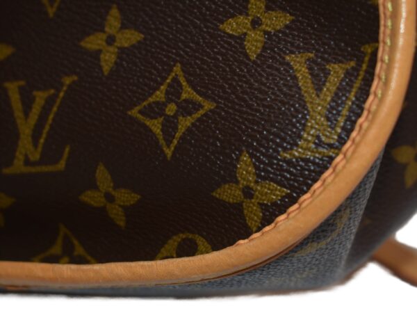 imgrc0085365179 Louis Vuitton Menilmontant PM Shoulder Bag Monogram Canvas