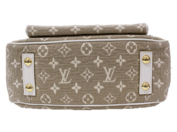 imgrc0085421266 Louis Vuitton Sabia Kaba MM Canvas Leather Handbag Beige White