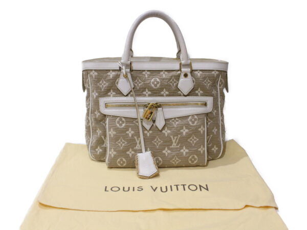 imgrc0085421283 Louis Vuitton Sabia Kaba MM Canvas Leather Handbag Beige White