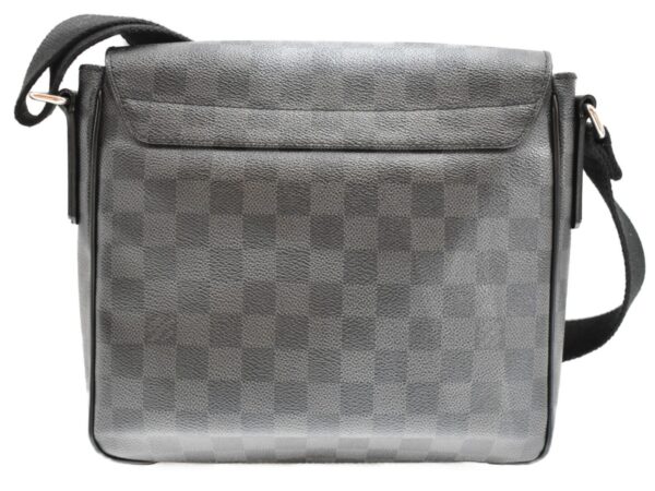 imgrc0085423144 Louis Vuitton District PM Shoulder Bag Damier Graphite