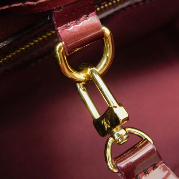 imgrc0085693979 Louis Vuitton Wilshire PM Vernis Handbag Red