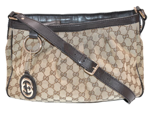 imgrc0085706662 Gucci Shoulder Bag GG Canvas Beige