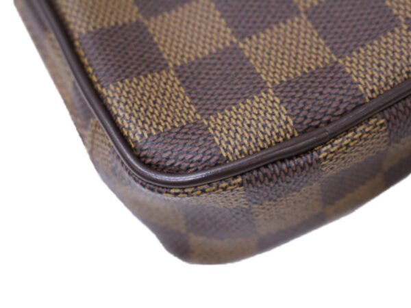 imgrc0085949280 Louis Vuitton Etui Okapi PM Damier Camera Case Shoulder Pouch