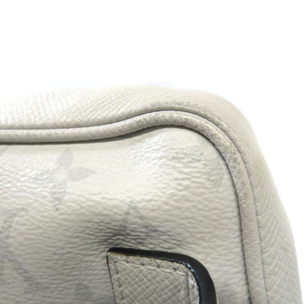 imgrc0085993379 Louis Vuitton Outdoor Bum Bag Taigarama White