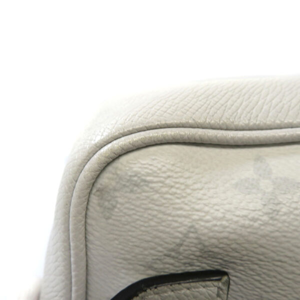 imgrc0085993380 Louis Vuitton Outdoor Bum Bag Taigarama White