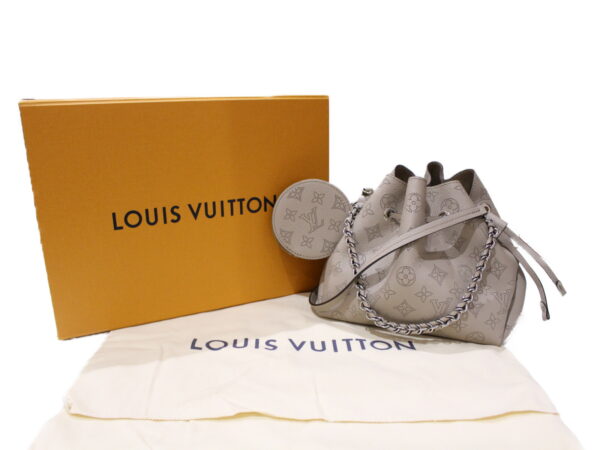 imgrc0086011818 Louis Vuitton Bella Mahina Leather Bucket Bag Greige