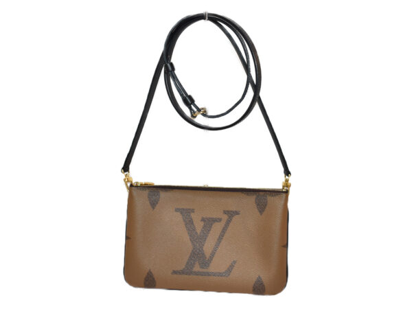 imgrc0086131372 Louis Vuitton Pochette Double Zip Crossbody Monogram Giant Reverse Brown