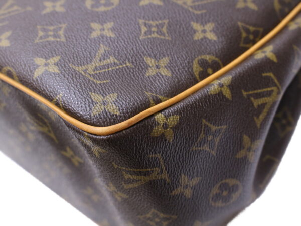 imgrc0086166988 Louis Vuitton Batignolles Vertical Monogram Canvas Tote Bag Brown