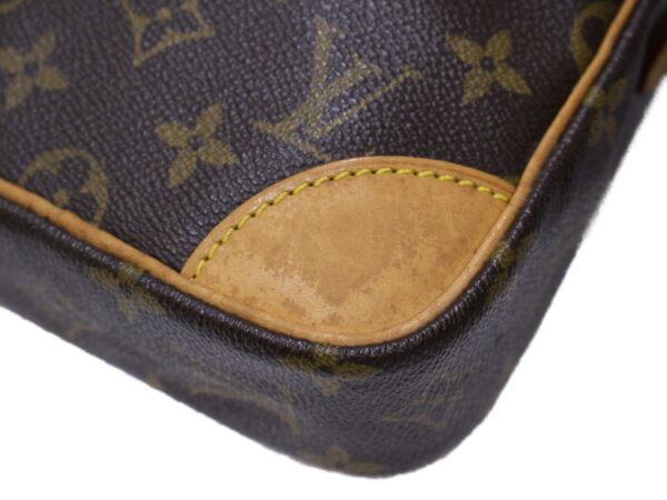 imgrc0086287732 Louis Vuitton Danube Monogram Canvas Shoulder Bag Brown