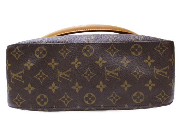 imgrc0086339709 Louis Vuitton Looping GM Monogram Canvas Shoulder Bag Brown