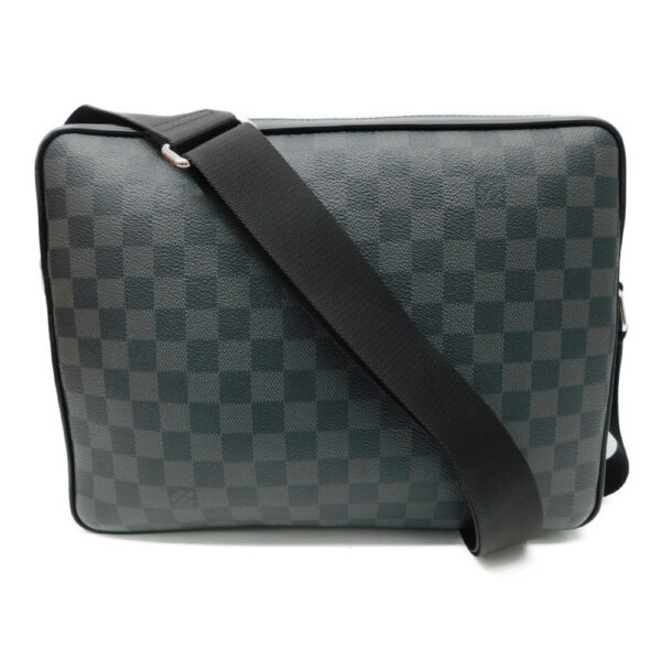 imgrc0086435845 Louis Vuitton Trocadero Messenger MM Damier Graphite