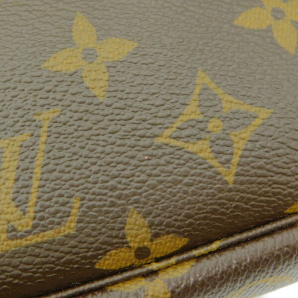 imgrc0086472747 Louis Vuitton Pochette Accessoire Monogram Handbag