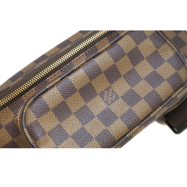 imgrc0086526570 Louis Vuitton Bum Bag Melville Damier