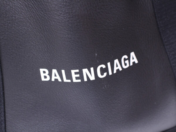 imgrc0086654636 Balenciaga Small Cabas Leather Handbag Black