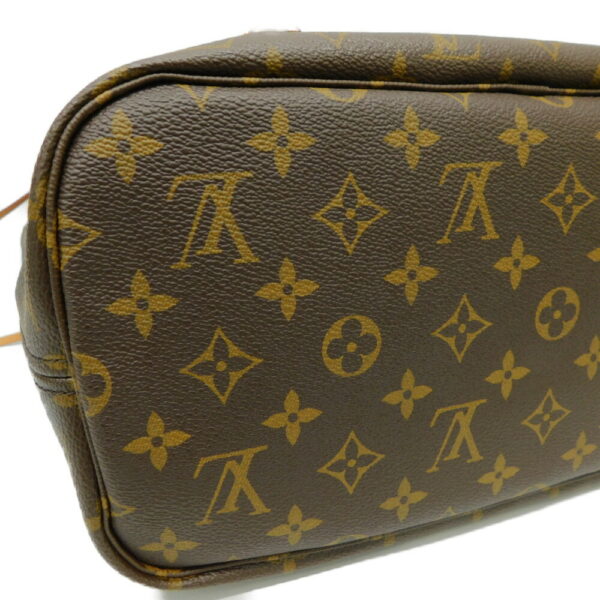 imgrc0086662057 Louis Vuitton Neverfull MM Monogram Tote Bag