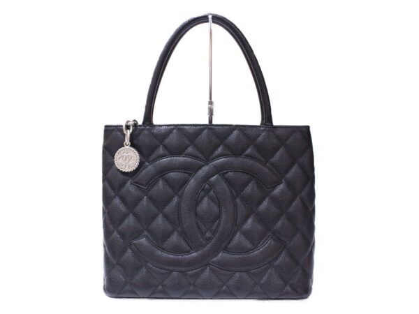 imgrc0086665066 Chanel Reprint Tote Caviar Skin Black