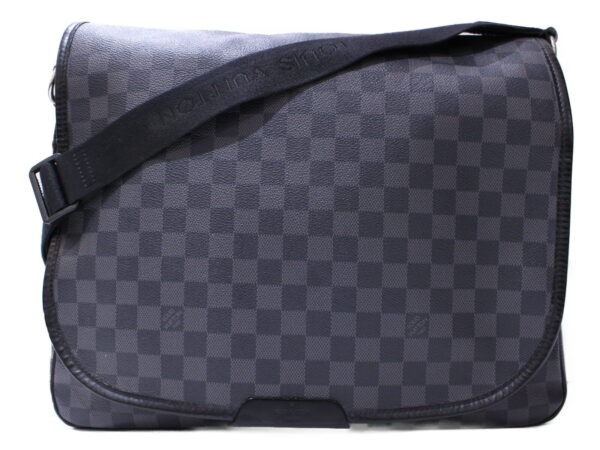 imgrc0086689638 Louis Vuitton Daniel GM Damier Graphite Canvas Messenger Bag Black