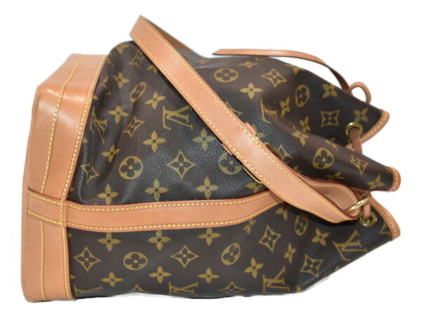 imgrc0086691544 Louis Vuitton Noe Shoulder Bag Monogram Brown