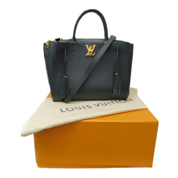 imgrc0086729122 Louis Vuitton LockMe Handbag Black Noir