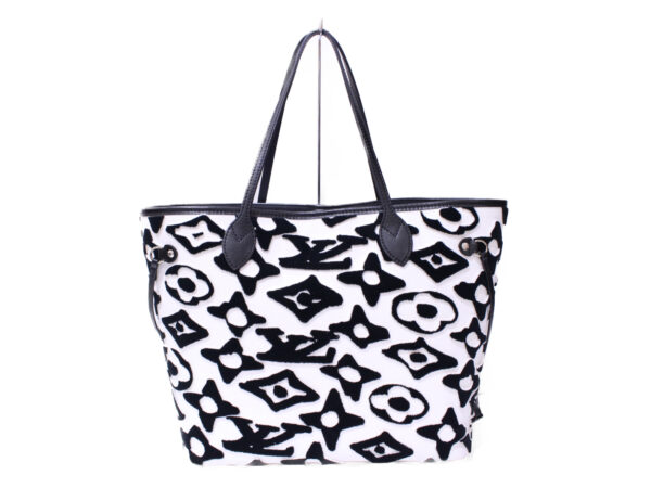 imgrc0086770501 Louis Vuitton Neverfull MM Tufted Canvas Tote Bag White Black