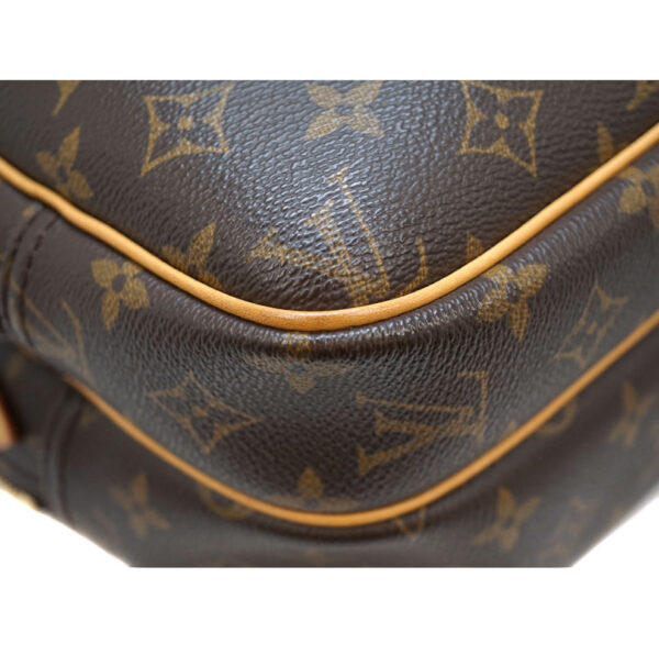 imgrc0086777191 Louis Vuitton Reporter PM Monogram Canvas Shoulder Bag Brown