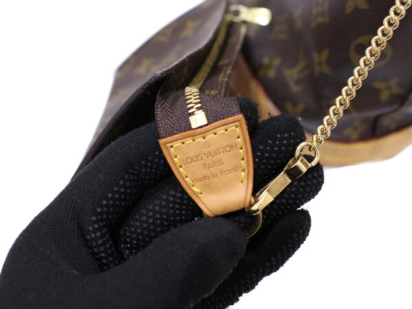 imgrc0086857302 Louis Vuitton Bucket PM Monogram Canvas Shoulder Bag Brown