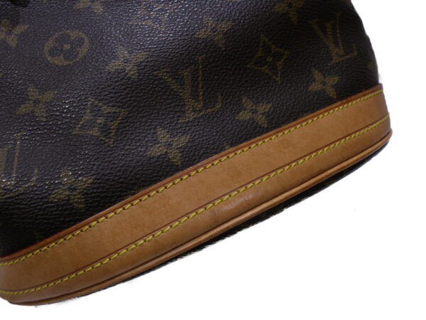 imgrc0086857312 Louis Vuitton Bucket PM Monogram Canvas Shoulder Bag Brown