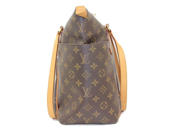 imgrc0086909212 Louis Vuitton Totally MM Monogram Canvas Tote Bag Brown