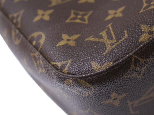 imgrc0086921064 Louis Vuitton Looping MM Monogram Canvas Shoulder Bag Brown